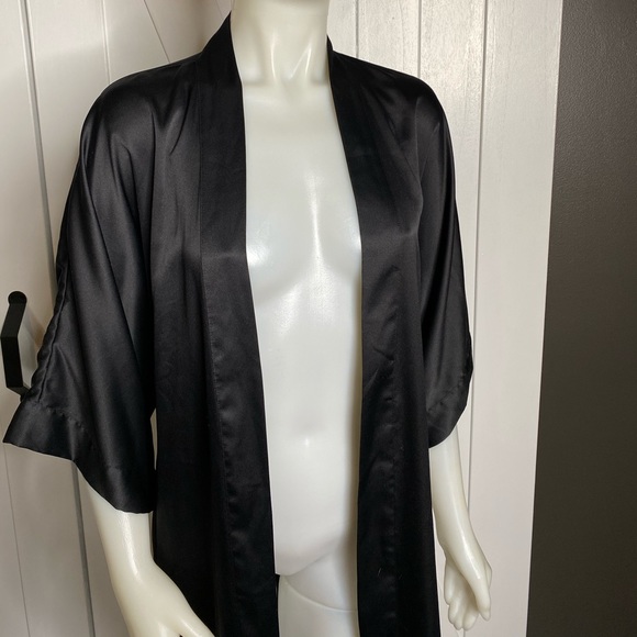 Victoria’s Secret Robe - Picture 3 of 6
